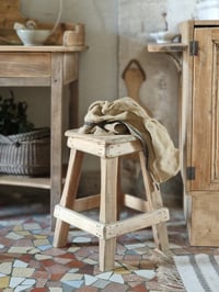 Image 1 of Le tabouret rustique 