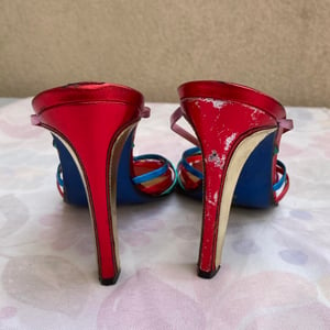 Stunning Carrie Bradshaw style straps sandal heels