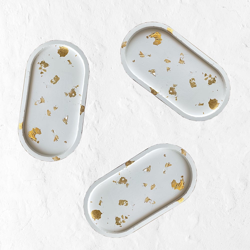 Image of AED25 Concrete Gold terrazzo tray