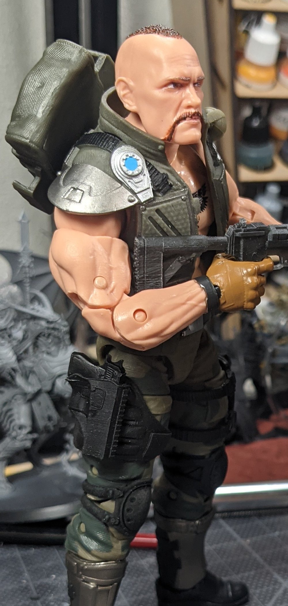 Heavy armor holster