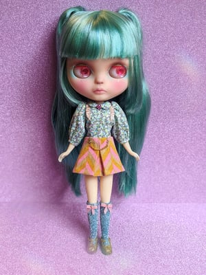 Image of Lounging Linda ~ Herringbone Mini Skirt Set for Blythe and Cherry