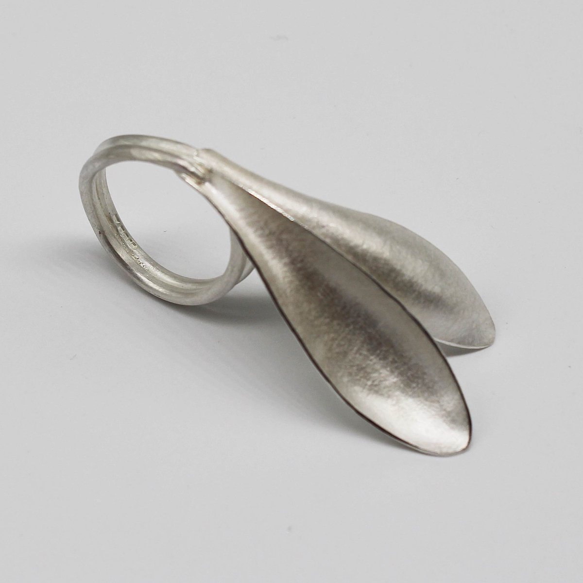 plume long ring | kayo saito jewellery