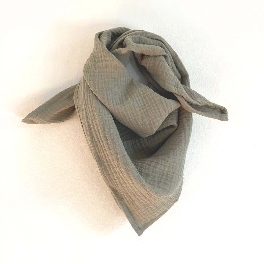 Gauze scarf-olive