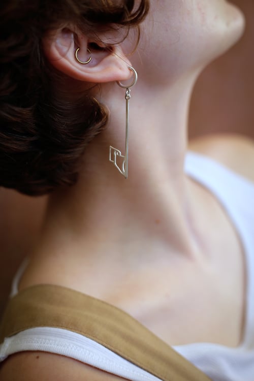 Image of 'UNLEARN' Earring (single)