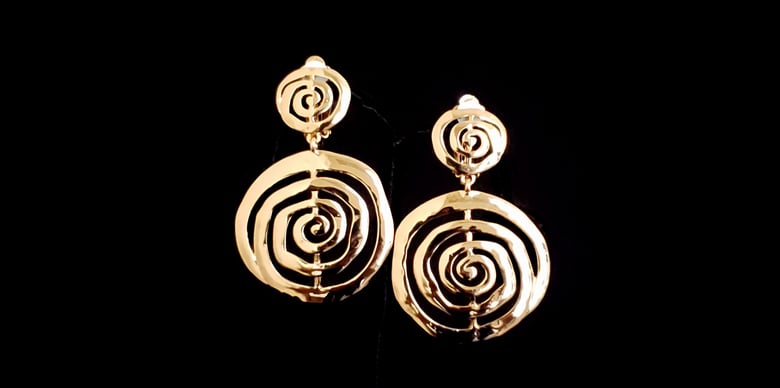 Image of Gold Swirl Clip-On Earrings 