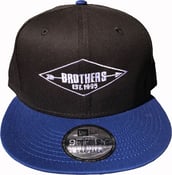 Image of BROTHERS BOARDS "ESTABLISHED" NEW ERA HAT BLK/BLUE