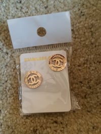 Image 2 of Chanel Earring Rose Gold