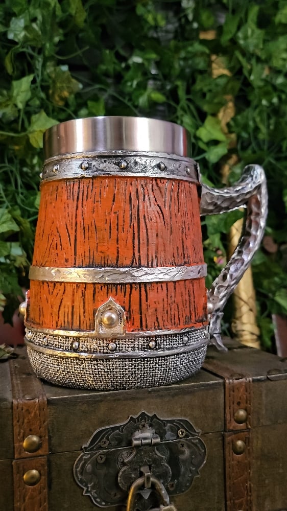 👑The Armored Kingdom Carved Battlebrew Mug
