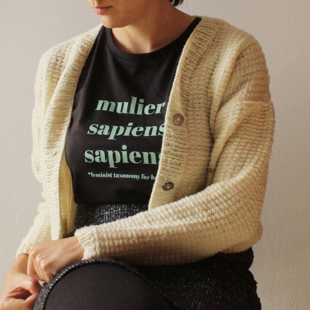 Image of mulier sapiens sapiens t-shirt