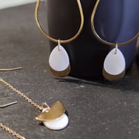 Image 2 of Shellgold