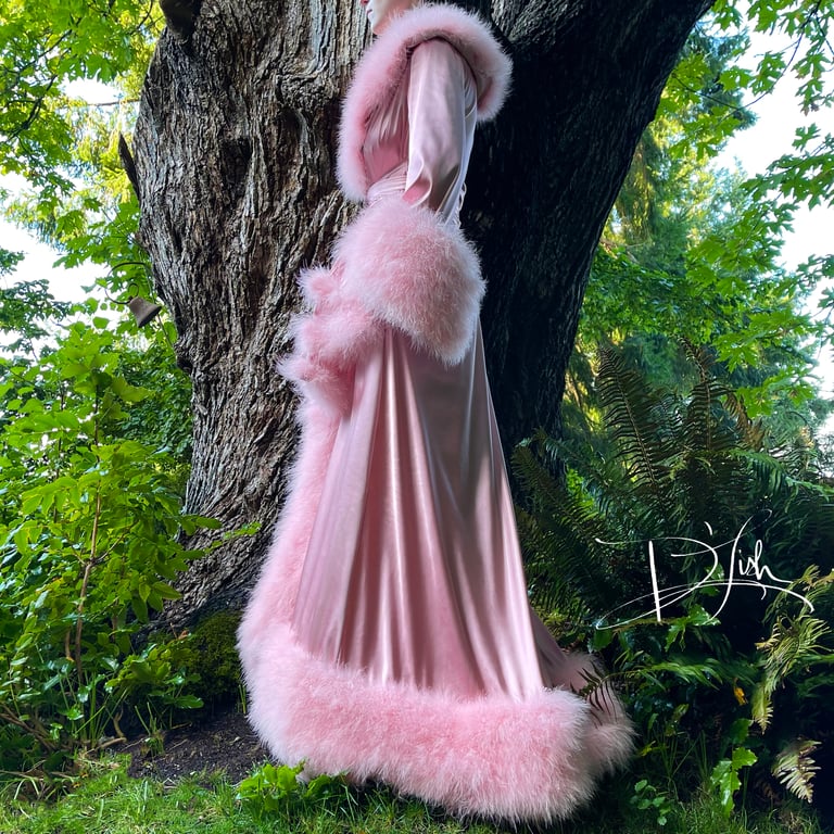 Blush "Dominique" Dressing Gown PRE-ORDER FOR JUNE Image 4