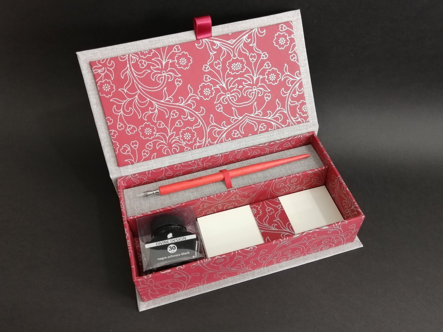 Image of Set de escritorio y caligrafía 