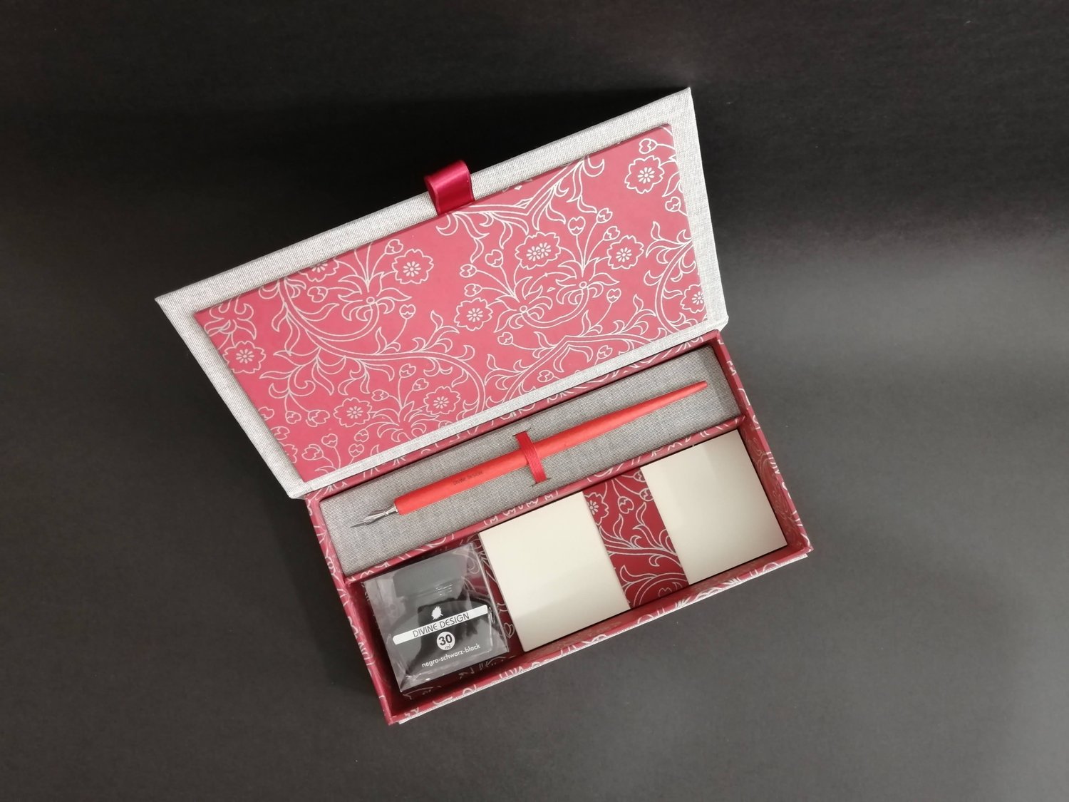 Image of Set de escritorio y caligrafía 