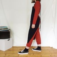 Image 4 of Black Canvas Kite-Shape Apron, Adjustable Crossback, Kangaroo Pocket, Unisex. No22