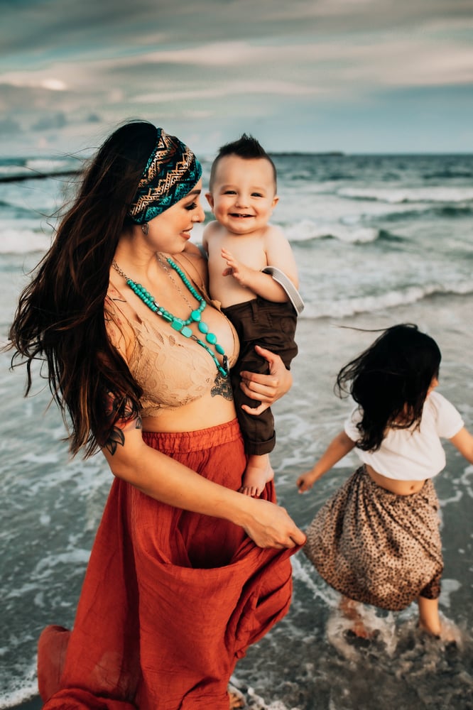 Image of Mentor with me: Finding your visual voice. (In-Person)