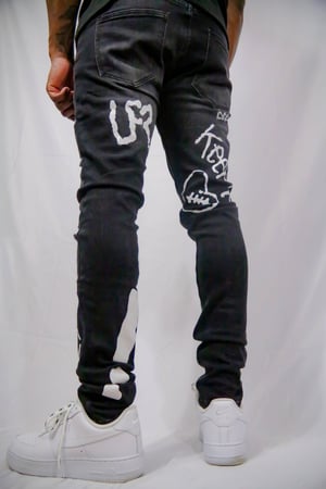 Image of THE DREAMERS BLACK WASHED DENIM