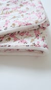 Couverture rose fleurs du Japon Bébé
