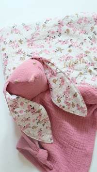 Image 4 of Couverture rose fleurs du Japon Bébé