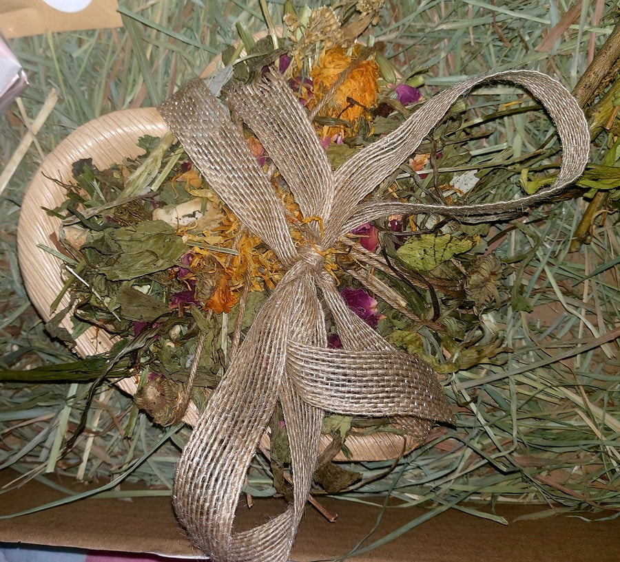Image of Palm leaf bowl filled with Dried delights forage