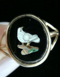 Image 4 of Stunning Victorian 18ct yellow gold dove micro mosaic ring