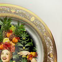 Image 3 of Es Miranda! Black - Large Fine China Plate - #0743