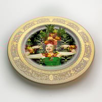 Image 2 of Es Miranda! Black - Fine China Plate - #0739
