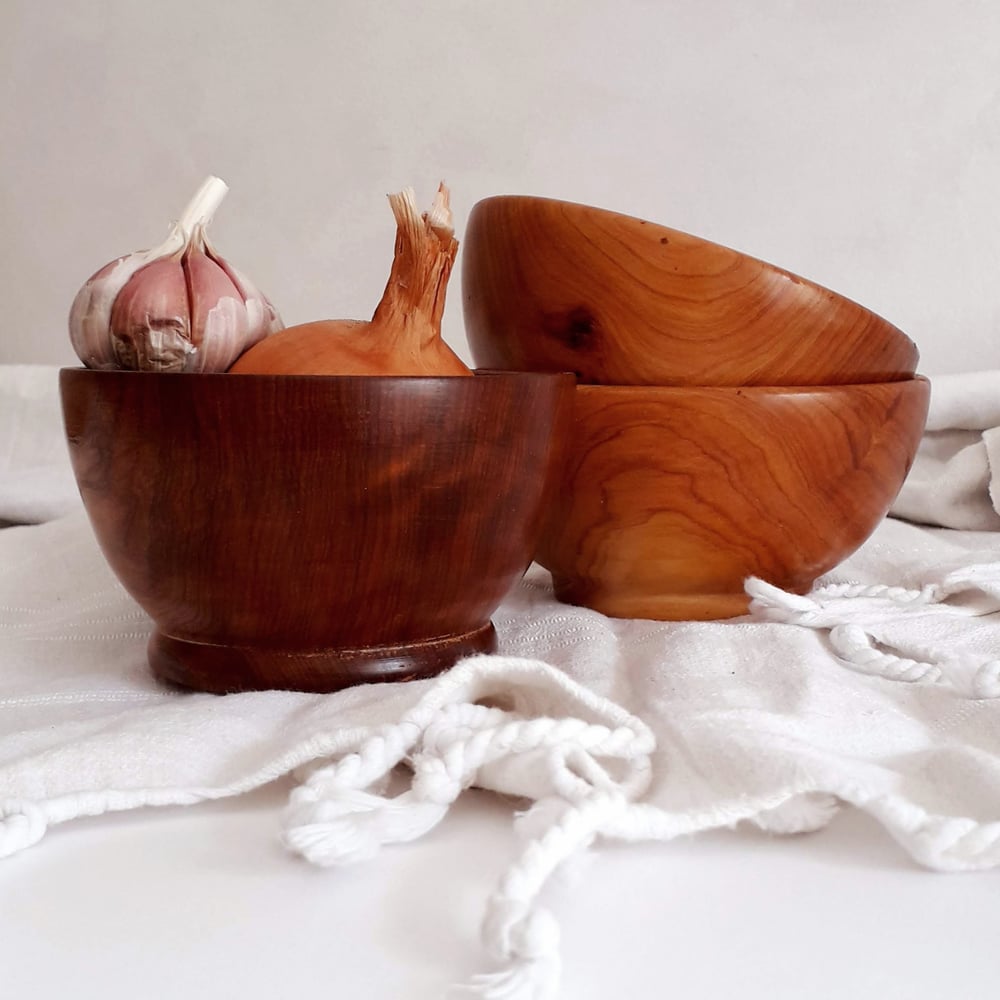 Image of MOROCCAN THUYA WOOD BOWLS