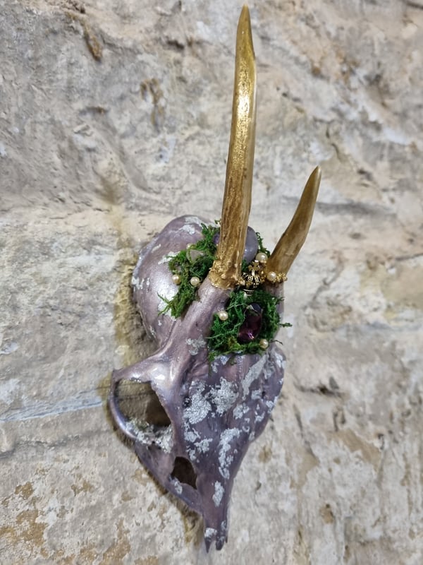 Image of Fantasy Roebuck Skull - Un-mounted Mauve and Silver finish with Amethyst Cluster Crown