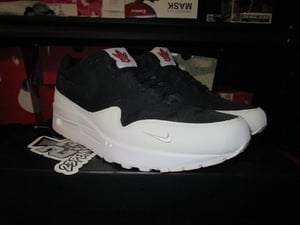 Image of Air Max 1 "The Six" *PRE-OWNED*