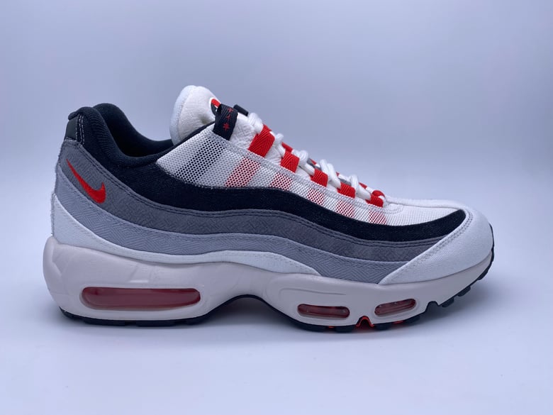 Image of NIKE AIR MAX 95 QS