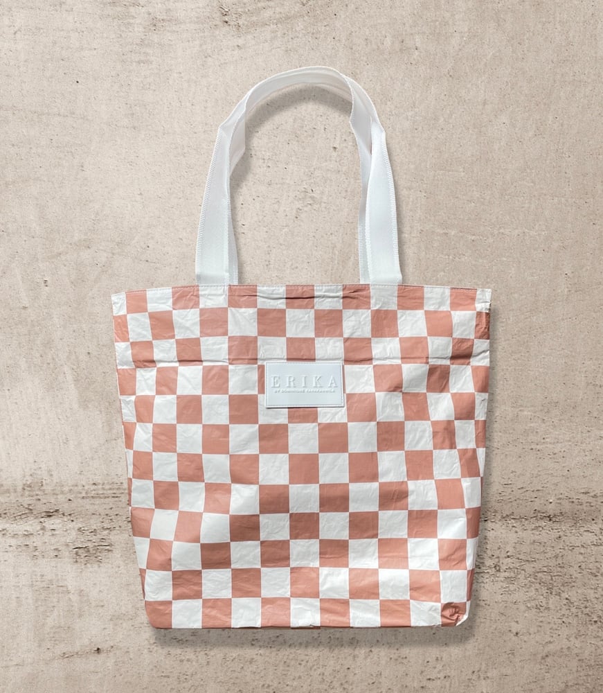 Image of On the go tote in Brown Check