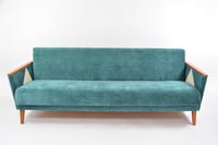 Image 1 of Canapé convertible bleu canard