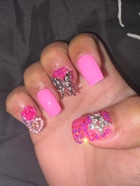 Image 6 of  Pink & sweet press on nails