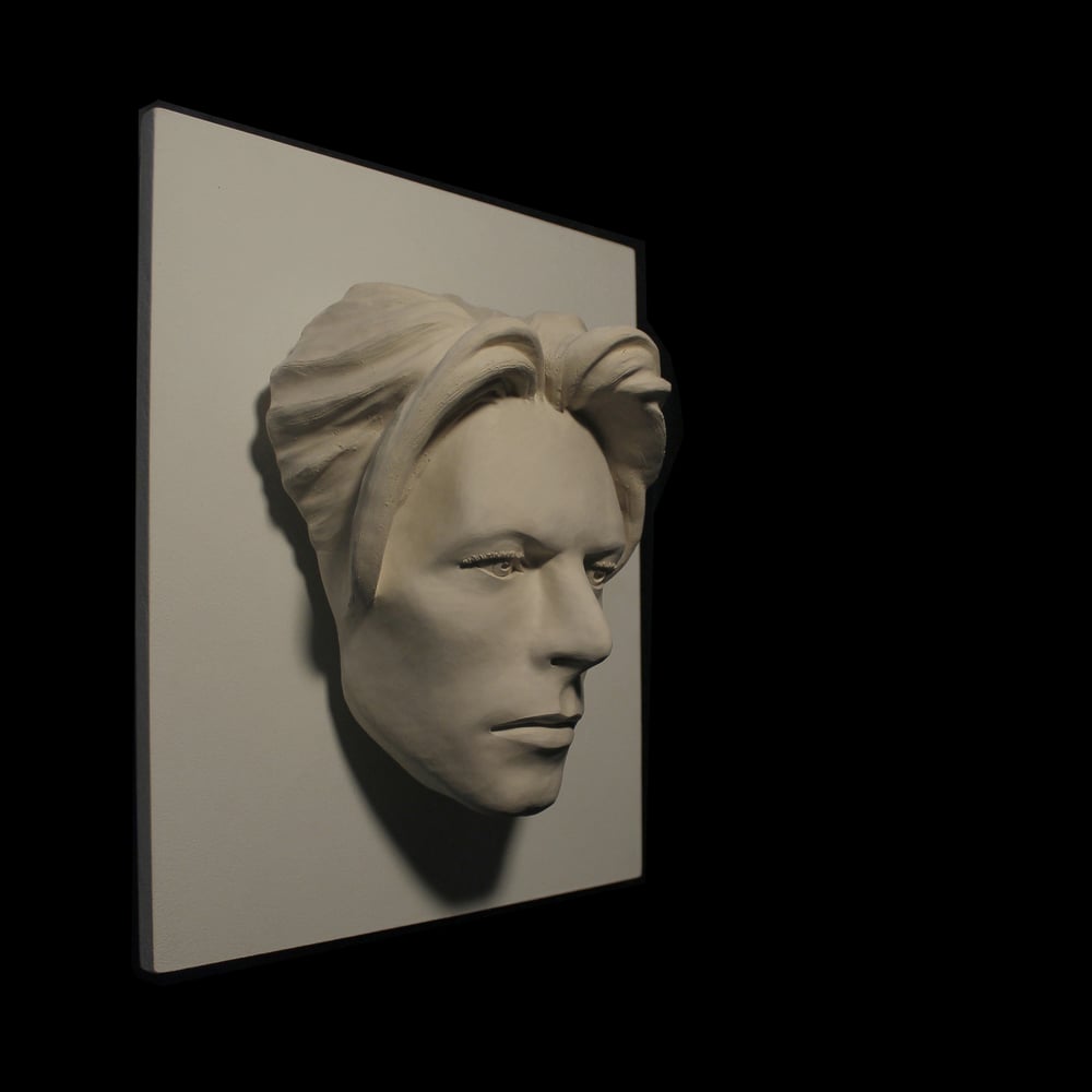 David Bowie - LED Version - The Man Who Fell To Earth Sculpture