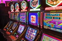 Fitur Game bandar live casino togelsloto Slot Progresif