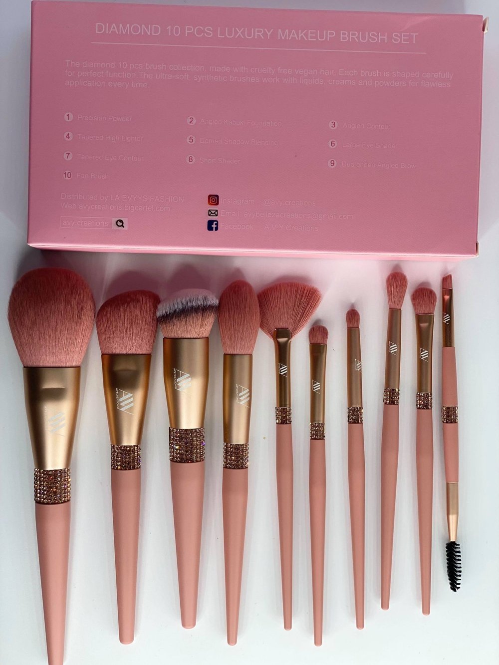 Image of Pink Diamond 10 PCS Luxury Brush Set