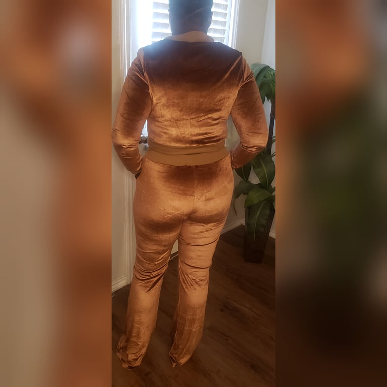 Velvet Sweat Suit Image 2
