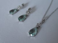 Image 1 of Kate Middleton Duchess Of Cambridge Inspired Replikate Silver Green Teardrop Earrings + Necklace Set