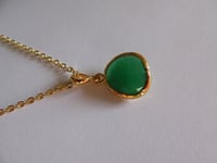 Image 5 of Kate Middleton Duchess of Cambridge Queen Letizia Green Onyx Yellow Gold Drop Earring & Necklace Set