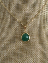 Image 4 of Kate Middleton Duchess of Cambridge Queen Letizia Green Onyx Yellow Gold Drop Earring & Necklace Set