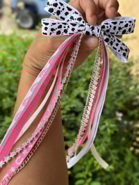 Image 3 of Cowgirl Streamer Bows