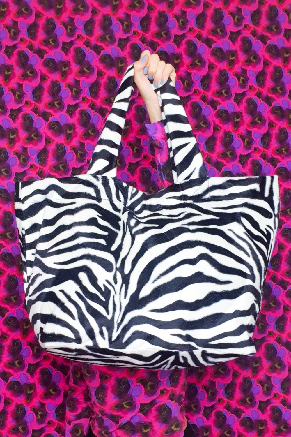 Image of Zebra Giga Purse