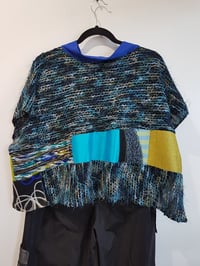Image 2 of cropped top, blue, green