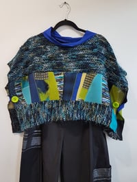 Image 3 of cropped top, blue, green