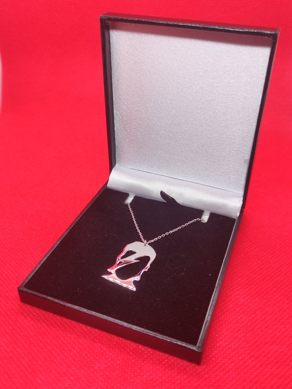 Aladdin Sane Pendant and Chain (925 Silver)