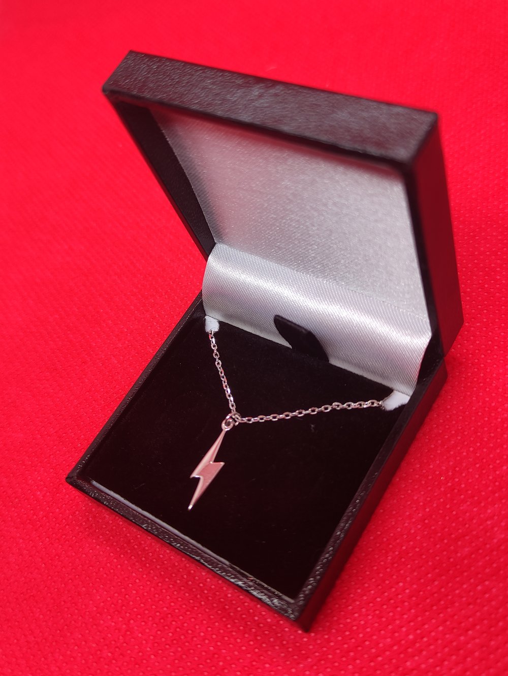Lightning Bolt Necklace (925 Sterling Silver)