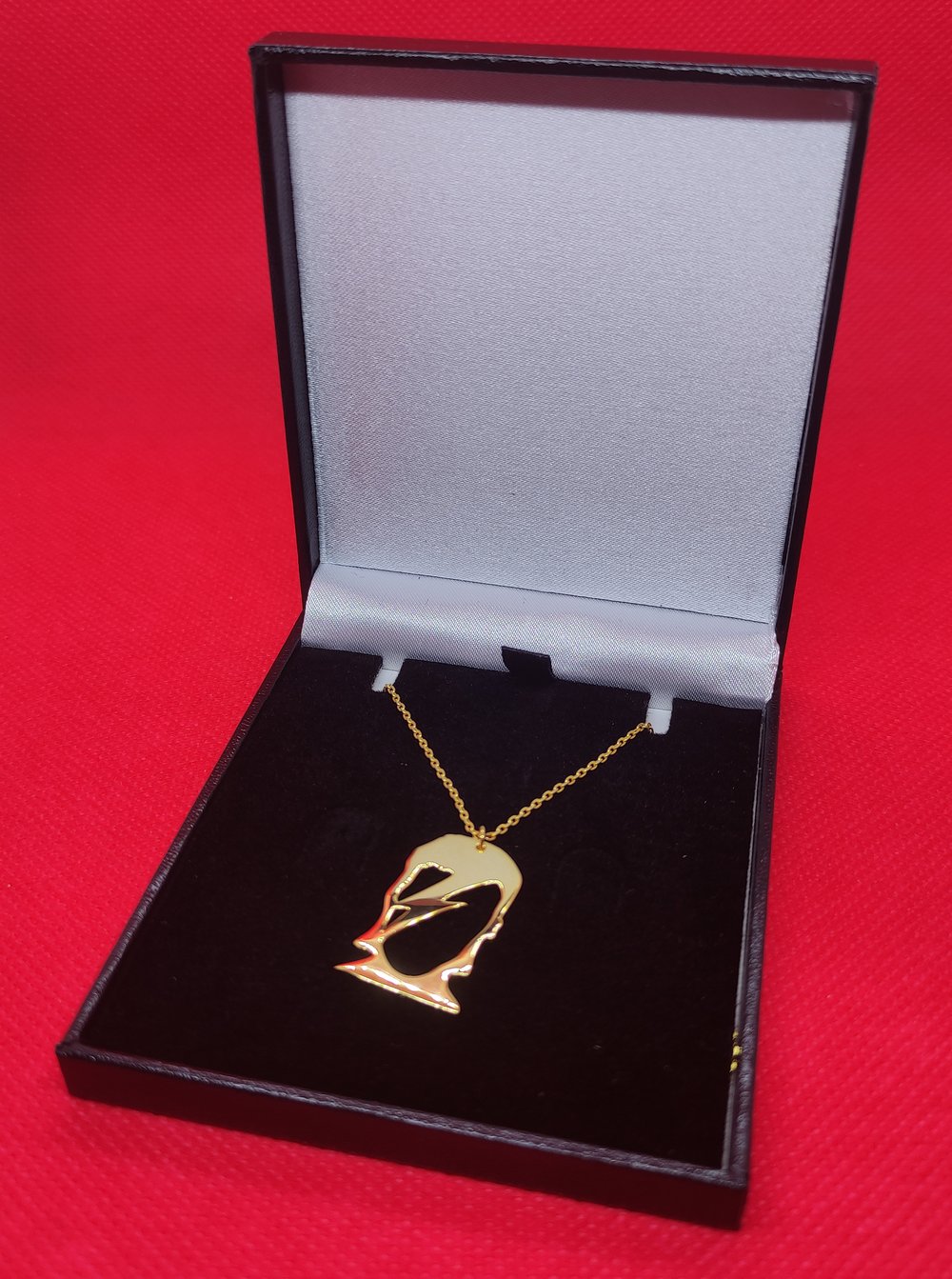 Aladdin Sane Gold Pendant and Chain (925 Silver)