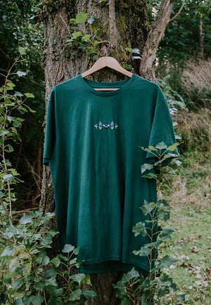 Image of Lavender Bee Embroidered Organic T-Shirt ~ Bottle Green