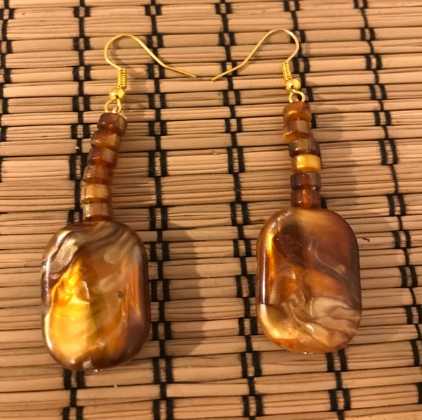 Image of Toffee twist earrings 