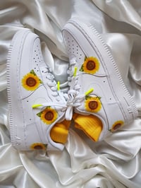 Image 2 of AIR FORCE 1 X SUNFLOWER KENDYKICKS 